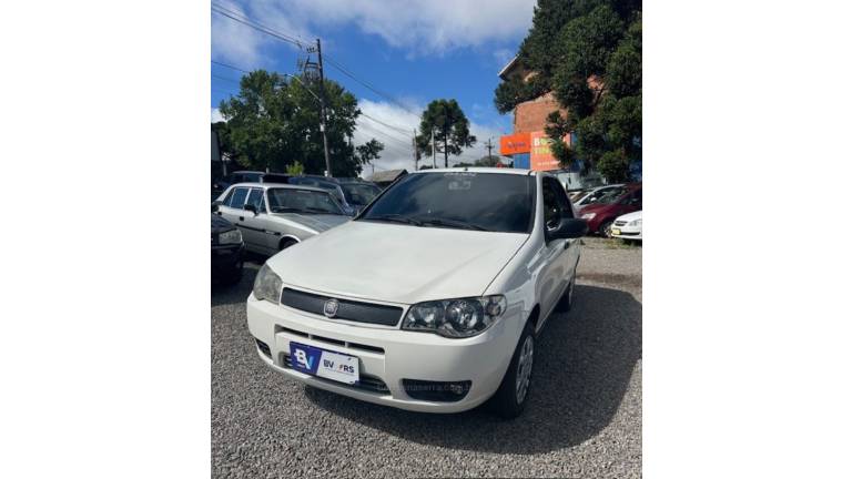 FIAT - SIENA - 2011/2012 - Branca - R$ 32.900,00