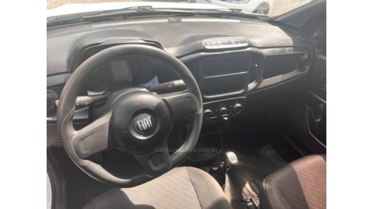 FIAT - STRADA - 2021/2022 - Branca - R$ 73.000,00