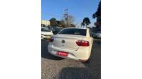 VOLKSWAGEN - VOYAGE - 2022/2023 - Branca - R$ 55.000,00