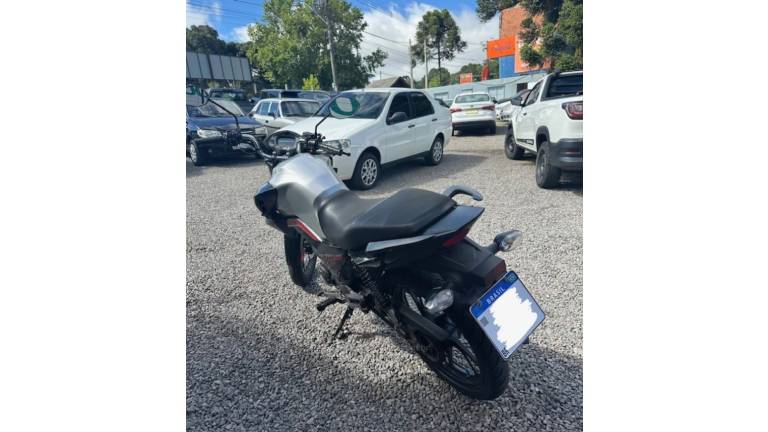 HONDA - CG 160 - 2022/2023 - Prata - R$ 16.900,00