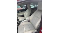 MERCEDES-BENZ - GLA 200 - 2017/2017 - Vermelha - R$ 110.000,00