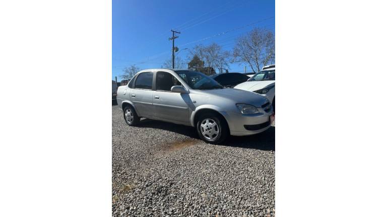 CHEVROLET - CLASSIC - 2013/2013 - Prata - R$ 31.000,00