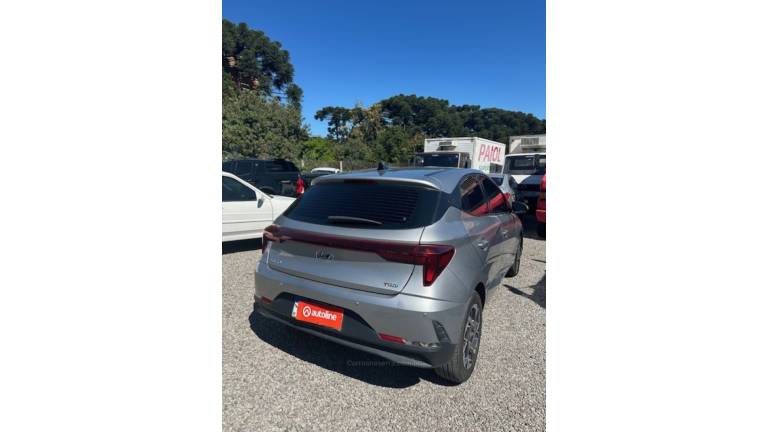HYUNDAI - HB20 - 2022/2023 - Prata - R$ 80.000,00