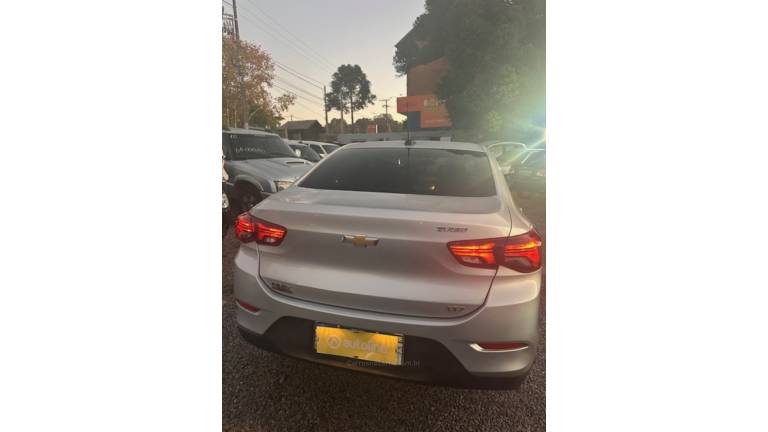 CHEVROLET - ONIX - 2022/2022 - Prata - R$ 86.000,00