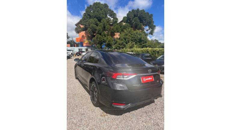 TOYOTA - COROLLA - 2022/2023 - Preta - R$ 152.000,00