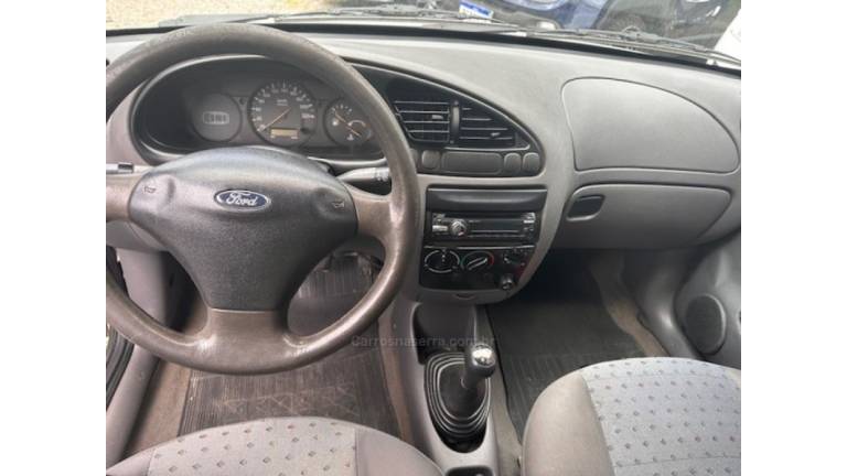 FORD - FIESTA - 2003/2003 - Prata - R$ 16.000,00