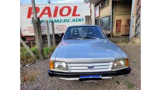 FORD - PAMPA - 1996/1997 - Prata - R$ 30.000,00